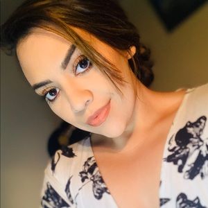 Meet your Posher, Lupita